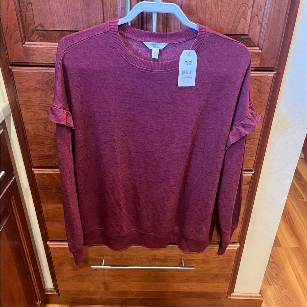 Time and tru Burgundy Ruffle Sleeve light sweater/sweatshirt size XL NWT
